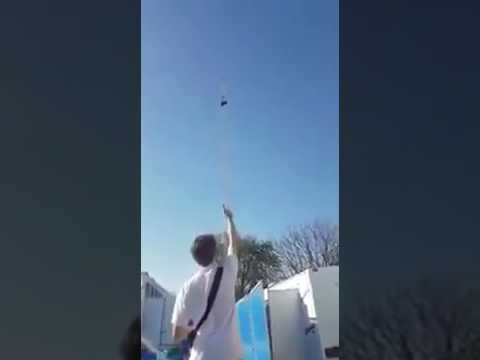 فتاة تسقط من لعبة ملاهي على ارتفاع عشرات الأمتار