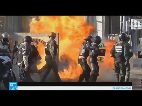 شاهد المعارضة الفنزويلية تدين محاكمة عشرات المدنيين أمام محاكم عسكرية