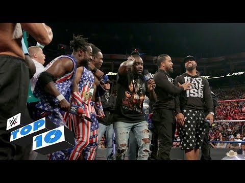 أفضل 10 لحظات خلال عرض smack down