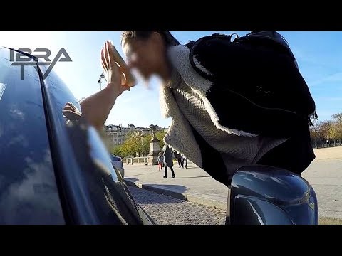 جزاء الفتاة التي تحب المال