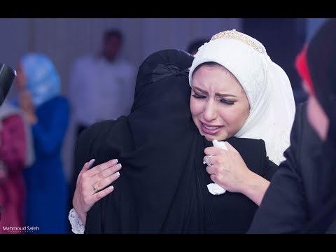 مفاجأة أم العروس لابنتها في إهدائها آيفون 7 لها