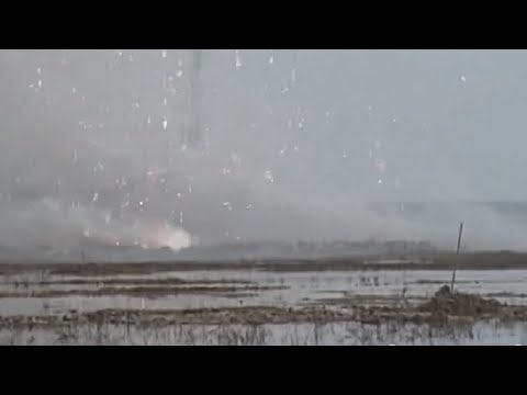 تدمير 9600 صندوق من الألعاب النارية