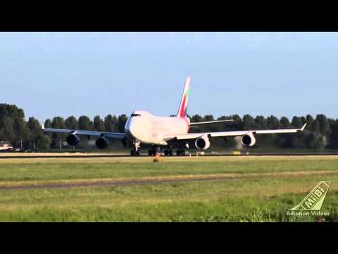 إقلاع مميز لطائرة الشحن boeing 747