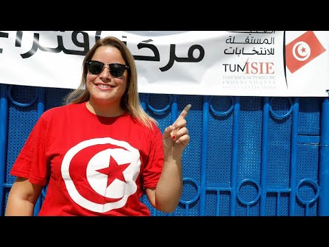 شاهد إغلاق مراكز الاقتراع في انتخابات الرئاسة التونسية