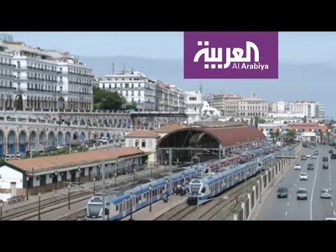 شاهد تباين في الشارع الجزائري بعد قرار إجراء الانتخابات في كانون الأول