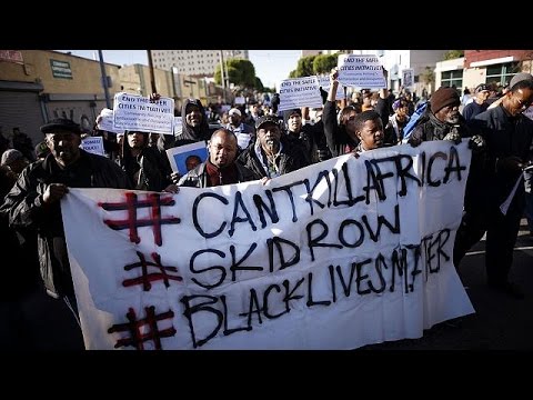 مظاهرات في لوس أنجلوس تندد بعنف رجال الشرطة