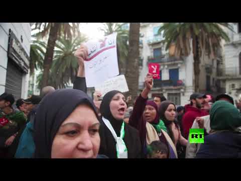 شاهد استمرار احتجاجات ضد انتخابات الرئاسة في الجزائر