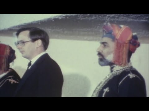 شاهد نهضة اقتصادية وعمرانية شهدتها عمان في عهد السلطان الراحل قابوس بن سعيد