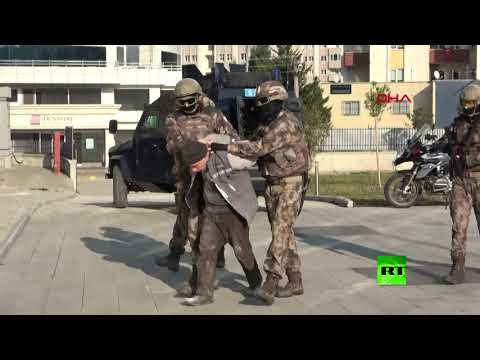 شاهدلحظة اعتقال الأمن التركي للسوري أبو تقي الشامي القيادي الاستخباراتي في