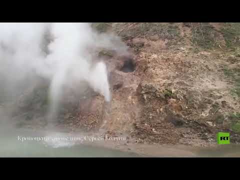 شاهد انبجاس نبع ماء ساخن جديد في كامتشاتكا