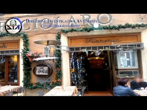 بالفيديو توقيف 11 فردًا من مافيا ندرانغيتا