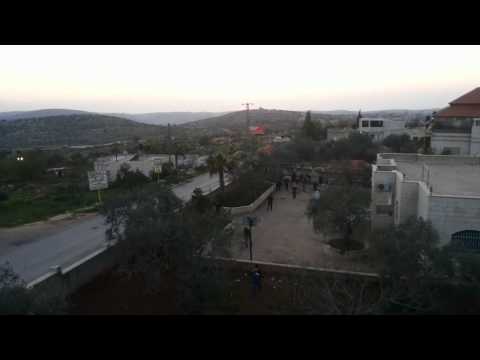 اشتباكات بين شباب فلسطيني وقوات الاحتلال شرق رام الله