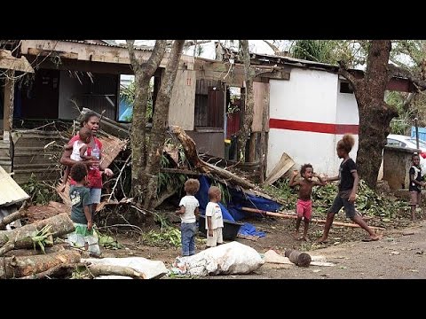 وصول أول شحنة مساعدات إلى جزر فانواتو