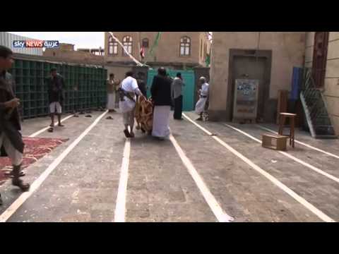 داعش يتبنى الهجوم على مسجدين في صنعاء شاهد