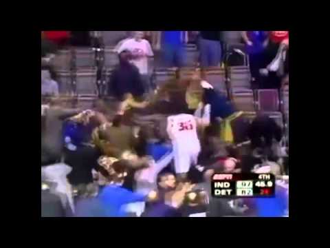 أبرز مشاجرات الملاعب الكروية في العالم