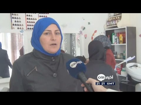 شاهد سورية تخصص معظم وقتها لرعاية المصابين في تركيا