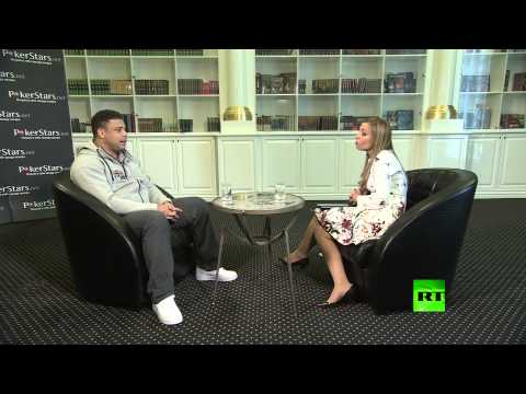 شاهد حديث خاص مع نجم كرة القدم البرازيلي رونالدو