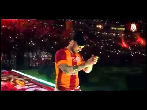 بالفيديو شنايدر يتغنى باللقب الـ20 لـجالطة سراي