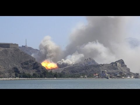 بالفيديو التحالف يقصف قواعد إمداد الحوثيين في صنعاء