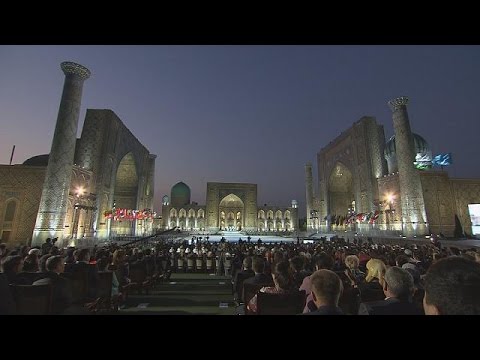 شاهد مهرجان شرق تارونالاري الموسيقي في سمرقند