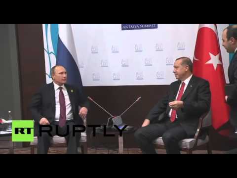 شاهد لقاء بين بوتين وأردوغان في أنطاليا