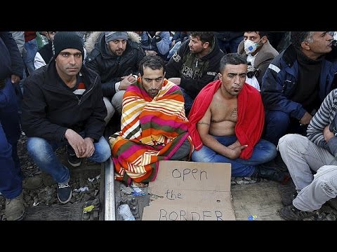 شاهد احتجاجات اللاجئين على الحدود بين اليونان ومقدونيا