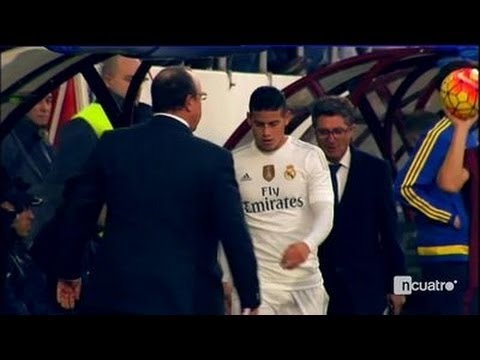شاهد جيمس رودريغيز يتجاهل مصافحة بينيتيز