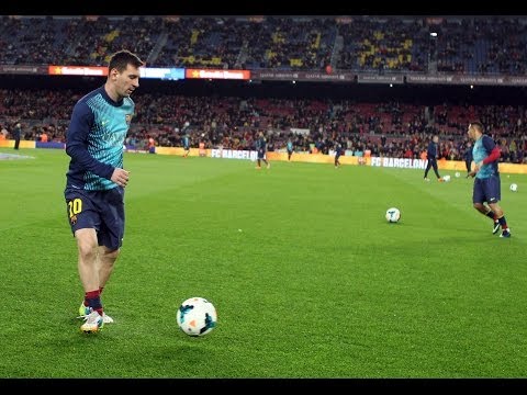 شاهد كيف يستعد ميسى قبل دخول أرض الملعب