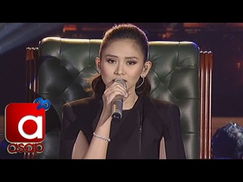 شاهد كلب يغنى الأغنية الشهيرة “hello”