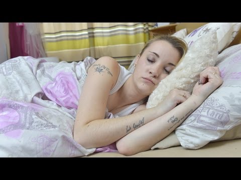 “جودى”أم إنجليزية غلبها النوم أثناء ولادة ابنها