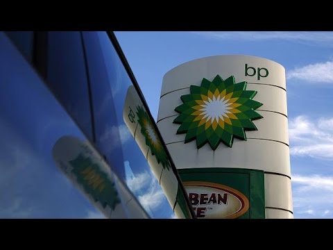 الشركات النفطية تفكر بإلغاء آلاف الوظائف