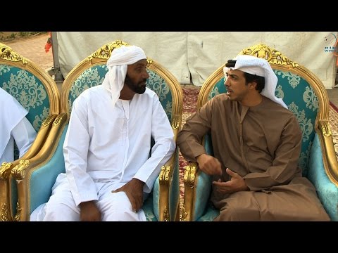 بالفيديو الشيخ منصور بن زايد يعزي بوفاة محمد بن منانة الكتبي