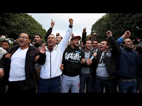شاهد تونس تفرض حظر تجول ليلي
