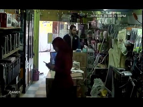 فيديو فتاة تتصدى للص