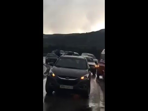 بالفيديو فيضانات تتسبب في انقطاع الطرق بين الحسيمة وتطوان