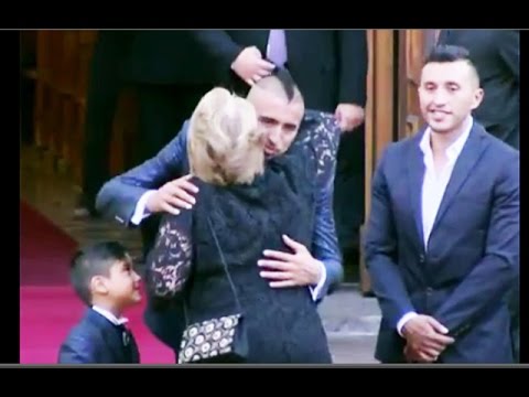 رئيسة تشيلي تحضر زفاف نجم يوفنتوس أرتورو فيدال