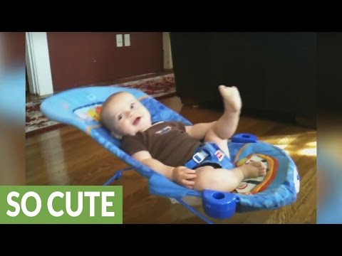 شاهد أطفال سعداء ما بين الرقص والغناء