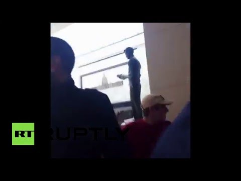 ذعر يسود الجمهور في مركز زوار الكابيتول في واشنطن