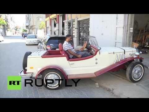 مرسيدس غزال تسلب الألباب في مدينة غزة