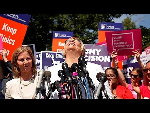 المحكمة العليا الأميركية تؤكد حق النساء في عمليات الإجهاض