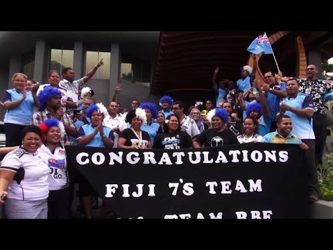 بالفيديو  ريو 2016 لاعبة الرغبي فيجي تنجح في تسجيل 7 ميداليات تاريخية
