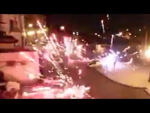 مرح الأطفال بالألعاب النارية في الجزائر