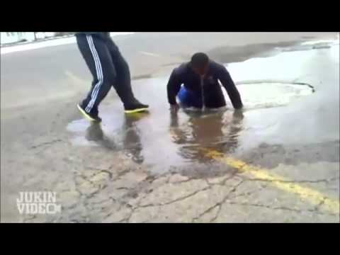 شاب حاول اللعب في بركة مياه فغرق فيها