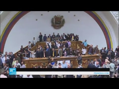 ماذا يحدث في البرلمان الفنزويلي