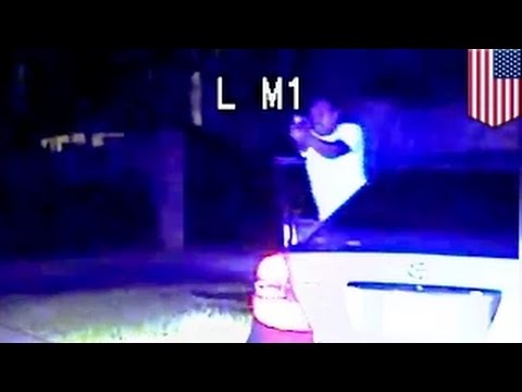 مقتل رجل العصابات إيميليو سوليس على يد شرطي