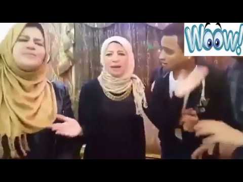 شاهد أغنية جديدة لعريس وعروس أشهر مشاجرة مع أصدقائهما