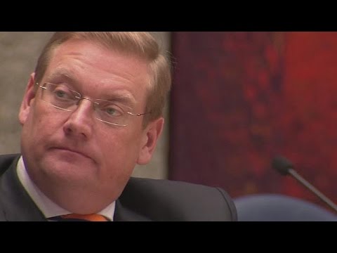 شاهد استقالة وزير العدل الهولندي بسبب فضيحة مخدرات
