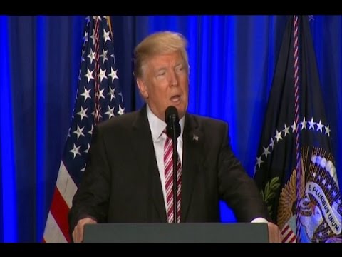 شاهد ترامب يشدد من اجراءات الدخول إلى أميركا